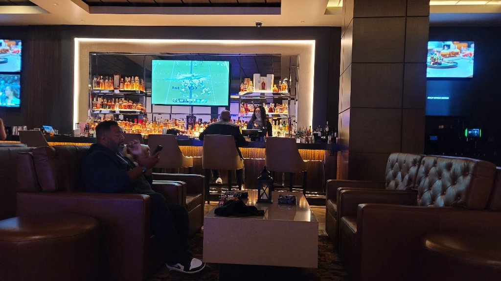 20251030_193303.jpg 20251030_193303.jpg