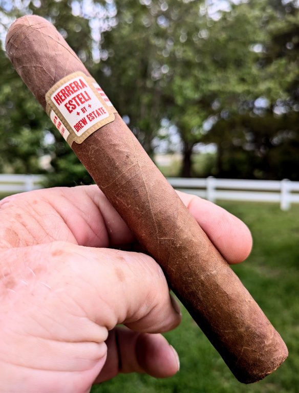 Herrera Esteli Habano.jpeg