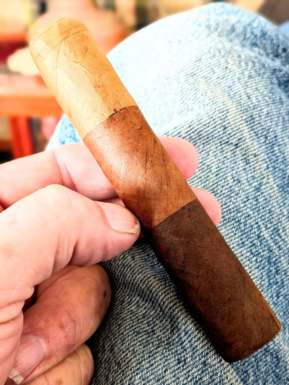neopolitan cigar 1.jpg