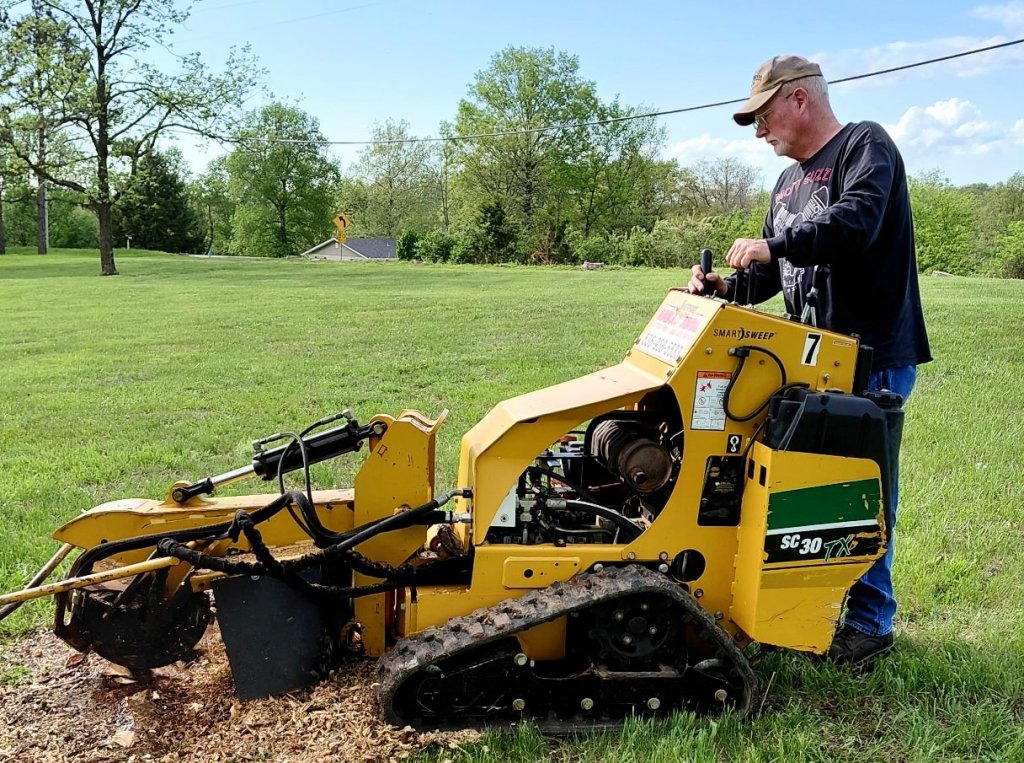 stump grinder-2.jpg