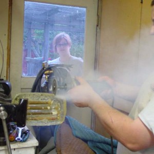 Epoxy Bomb: Cutting is the best way to disarm!