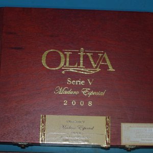 oliva-v0.jpg