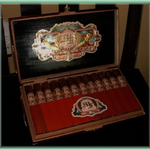 MF Robusto full box