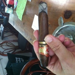 Arturo Fuente King B - Prominent Veins