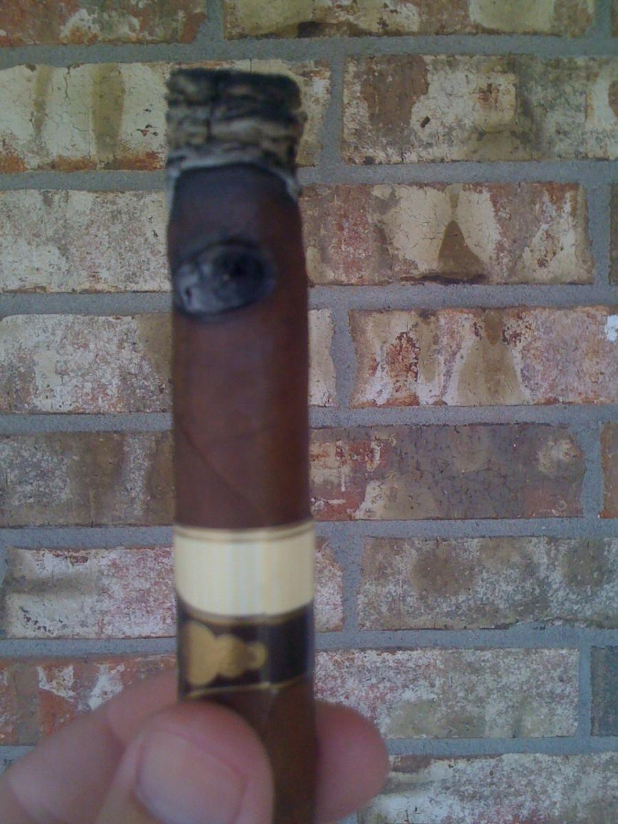 Bad Burn? Bad Cigar? Padilla Miami Robusto.  Have you ever seen this?