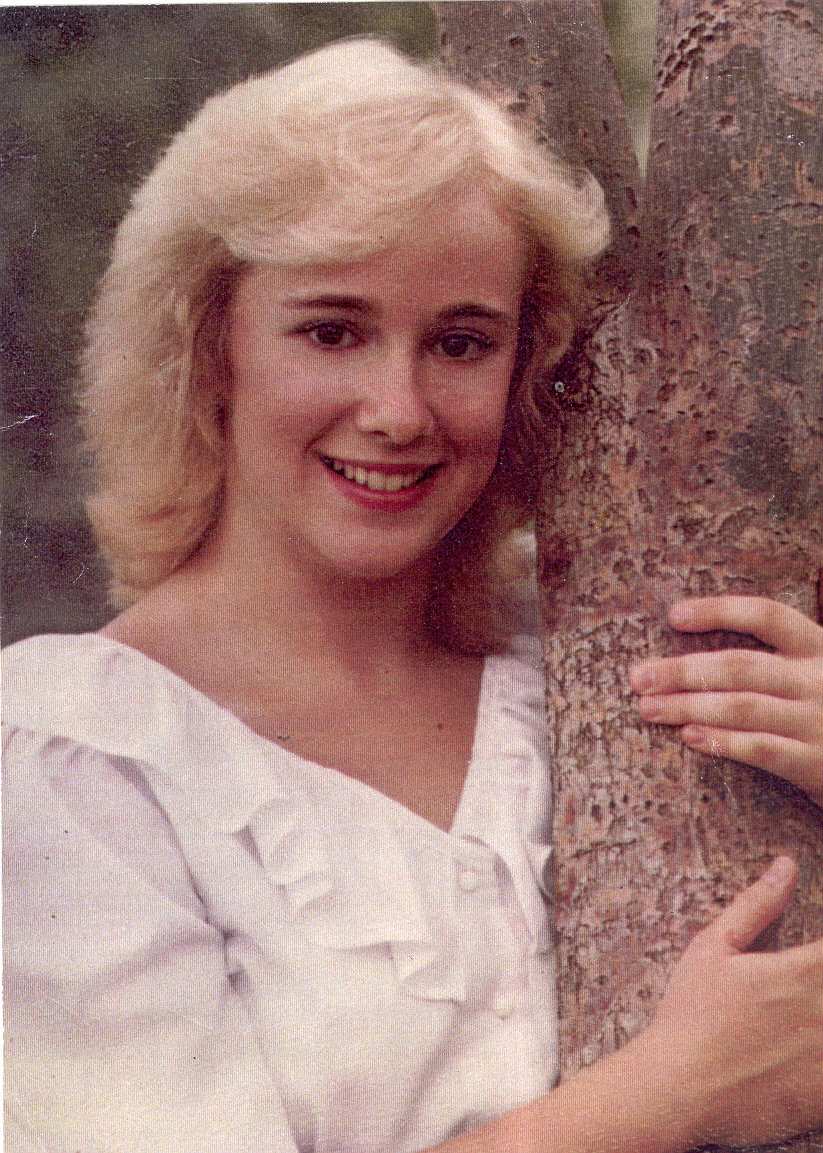 CA girl ready for Hawaii 1985