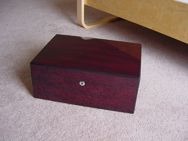 Diamond Crown Oxford 160 Ct Humidor