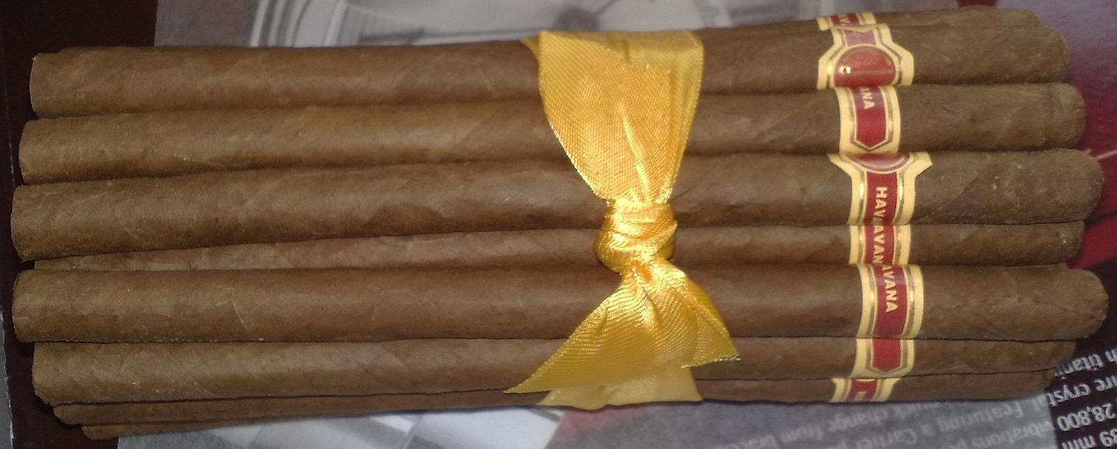 Dunhill's Atados Intact.jpg