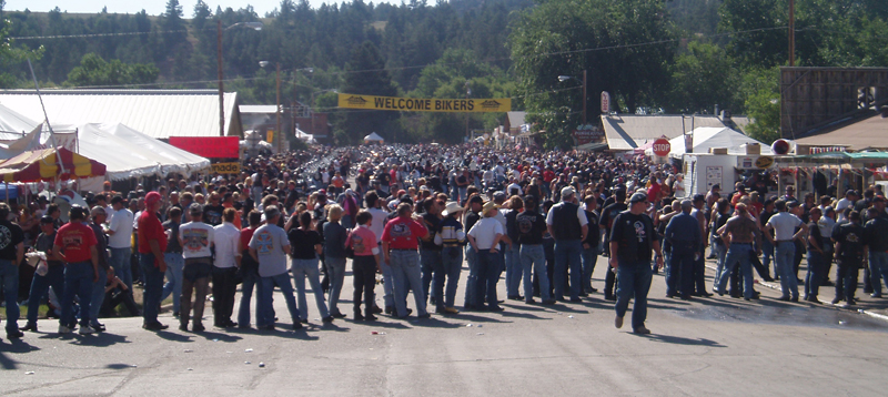 Hewlett, WY - a town of 400 overrun by 35,000 on Wed.