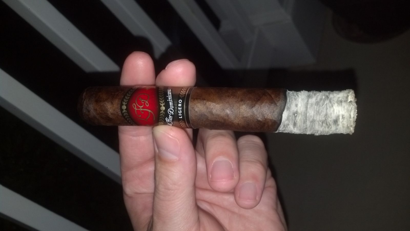 La Flor Dominicana Ligero Cabinet Oscuro L400