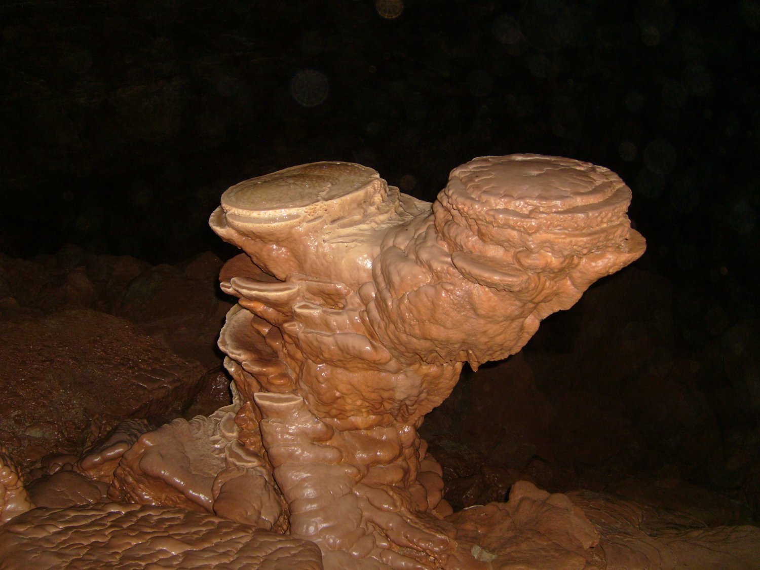 Pancake stalagmite