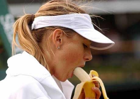 sharapova-banana.jpg