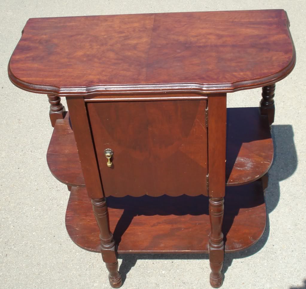 sideTable001.jpg