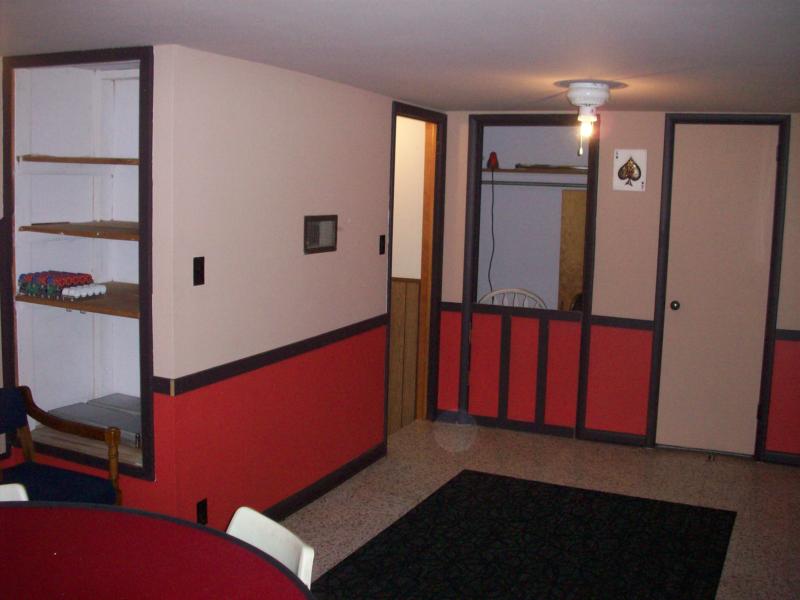 Room2.jpg