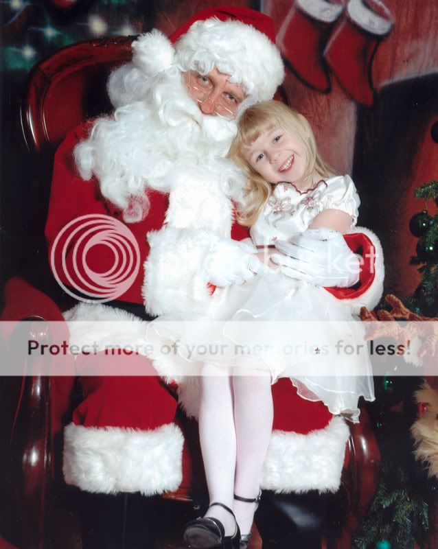 HannahandSanta2006.jpg
