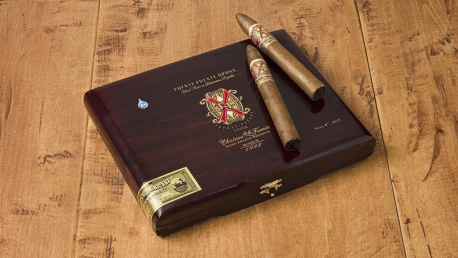 www.cigaraficionado.com